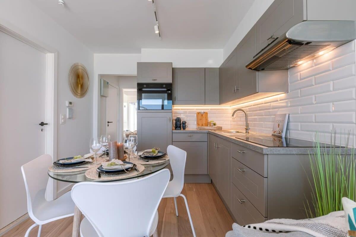 Huswell - Stunning Seafront Apartment Knokke-Le-Zoute Extérieur photo
