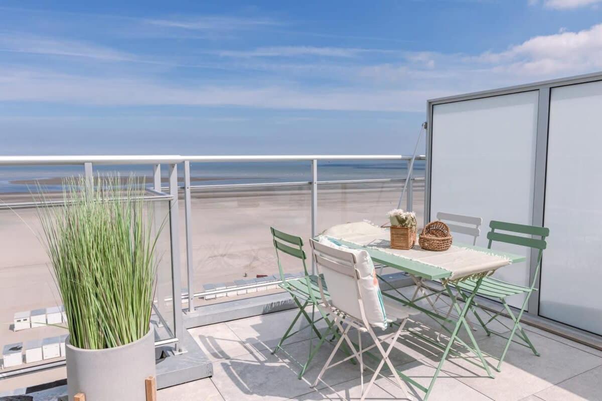 Huswell - Stunning Seafront Apartment Knokke-Le-Zoute Extérieur photo